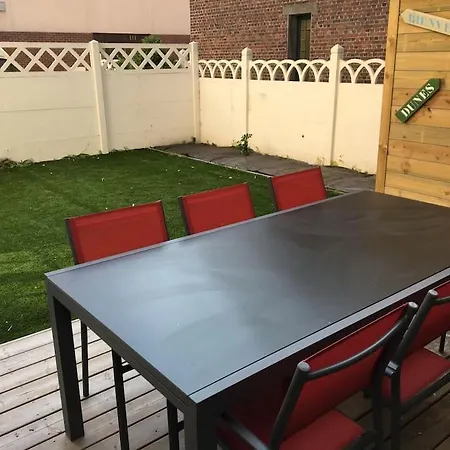 Grande Maison A 300m Et Commerces, Parking 2places Et Linge Inclus 度假居