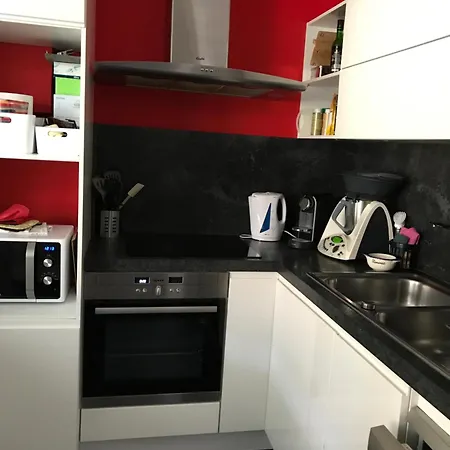 Grande Maison A 300m Et Commerces, Parking 2places Et Linge Inclus