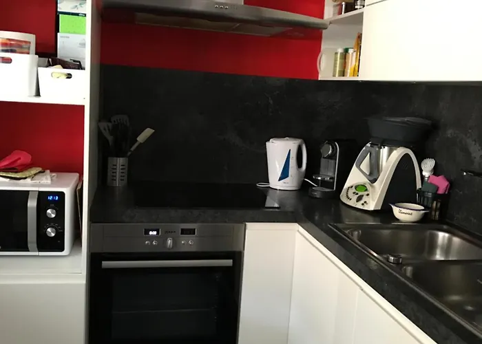 Grande Maison à 300m Et Commerces, Parking 2places Et Linge Inclus