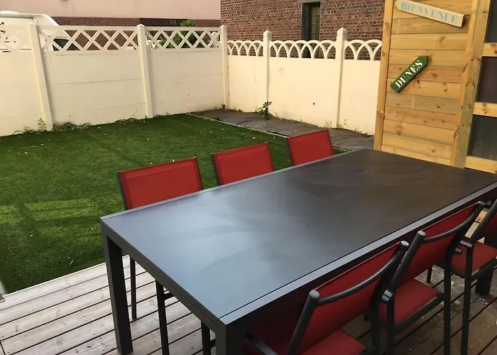 Grande Maison à 300m Et Commerces, Parking 2places Et Linge Inclus Hébergement de vacances