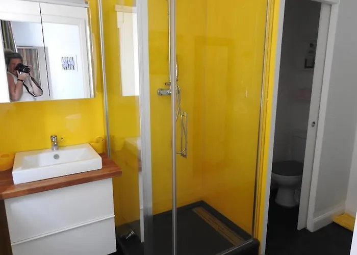 Grande Maison à 300m Et Commerces, Parking 2places Et Linge Inclus